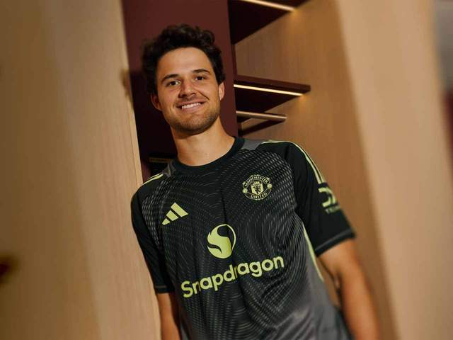 信任, 曼联同样进 信任, 曼联同样进